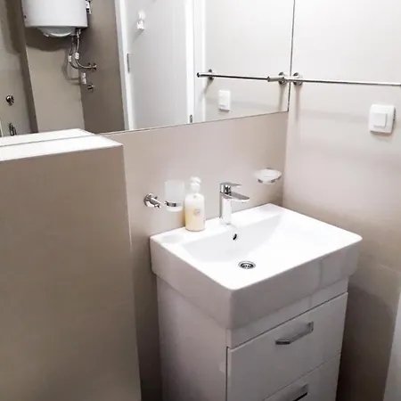 Rajic Lux 즐라티보